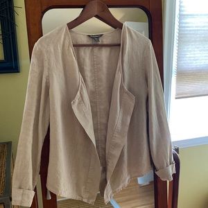 Tan linen jacket, size M, hip length, like new condition.